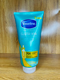 لوسیون سفید کننده و صاف کنندهپوست Vaseline Gluta-Hya اصل مدل سبز – Smoothing Perfector حجم ۳۰۰ml